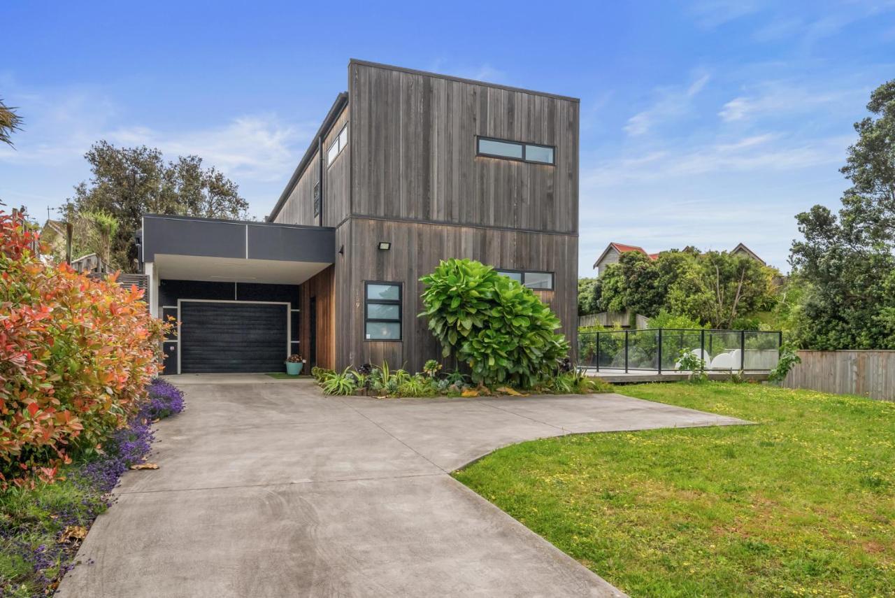 Sun And Serenity - Waikanae Beach Holiday Home Bagian luar foto